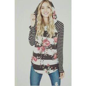 EUC! Women’s 7th Ray Floral/Stripe Long Sleeve